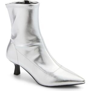 Abound | Erinn boot